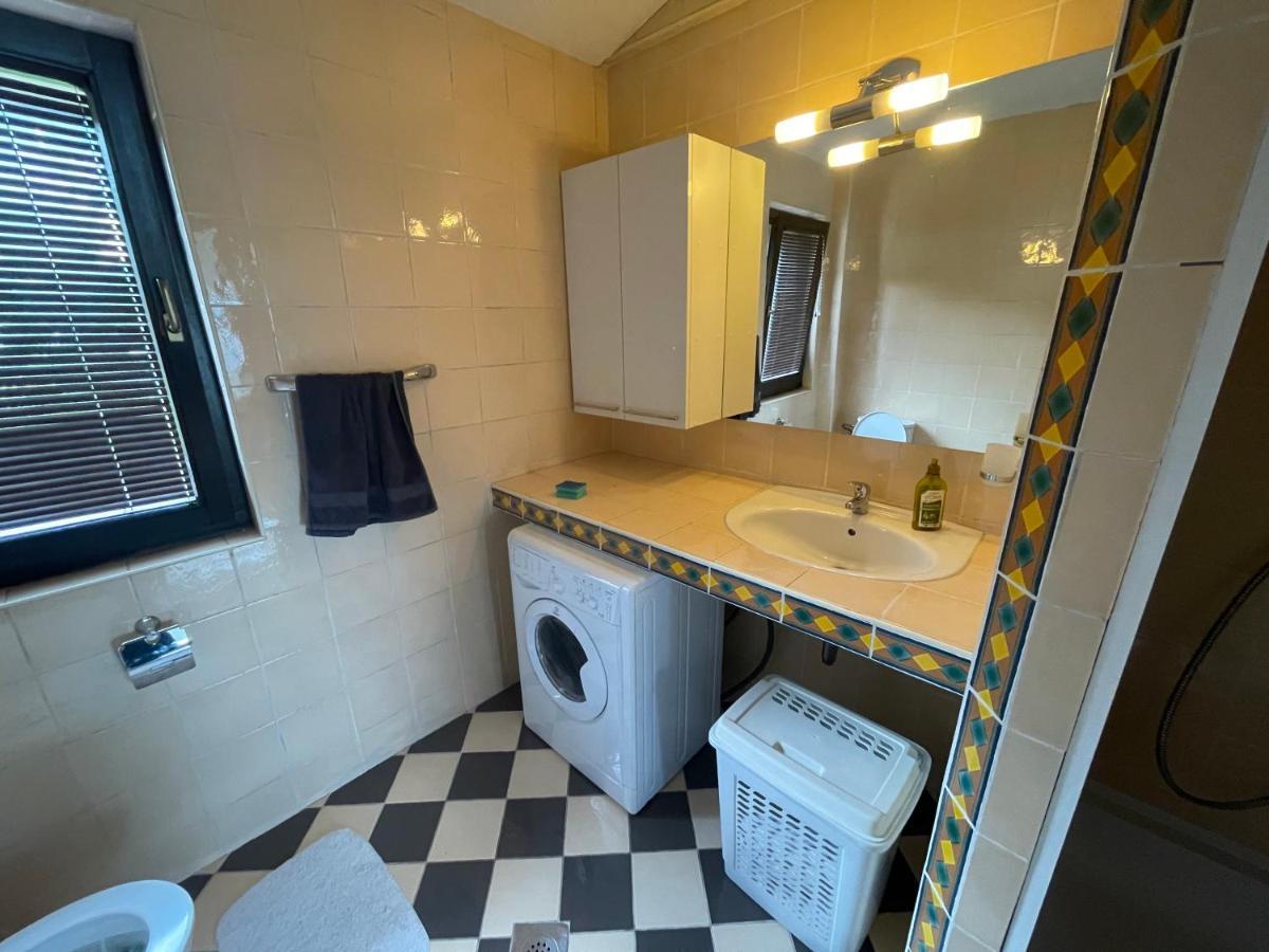 Casa Gialla Free Parking Sarajevo Luaran gambar