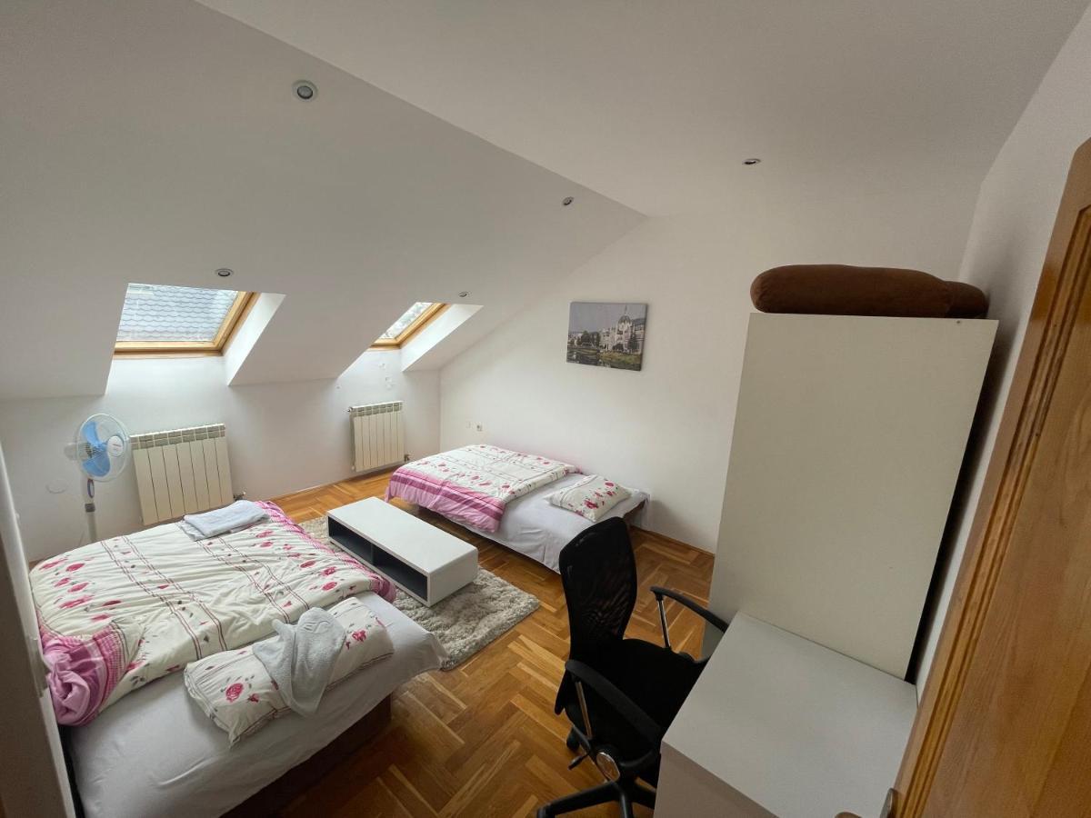 Casa Gialla Free Parking Sarajevo Luaran gambar